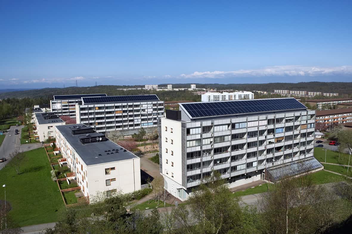 Vy över Solhusen i Gårdsten