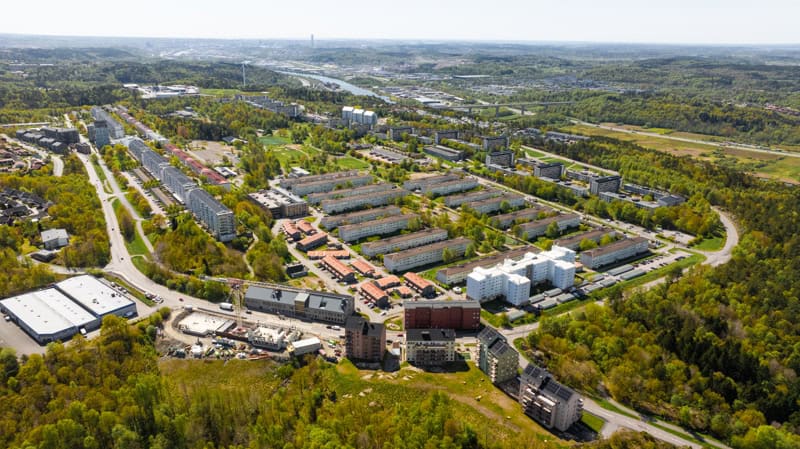 Flygbild över Gårdsten från maj 2025