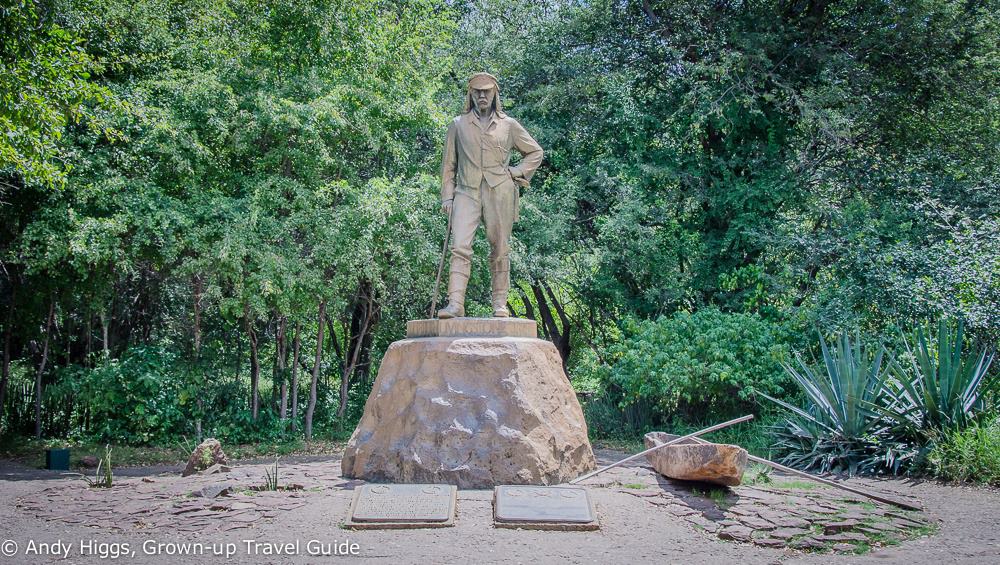 Livingstone Statue