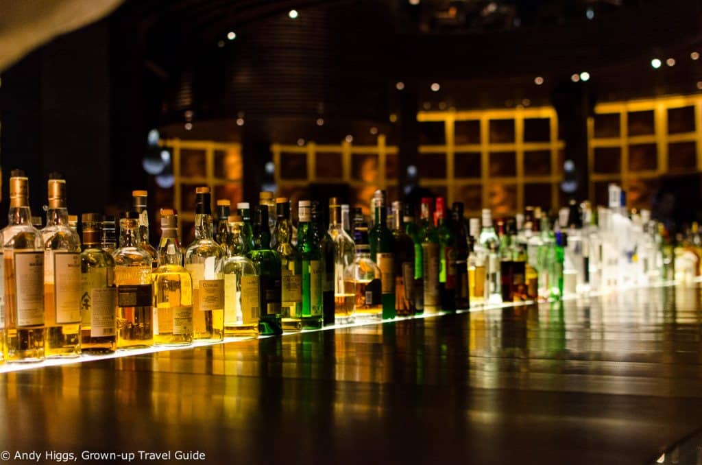 Qbara bar