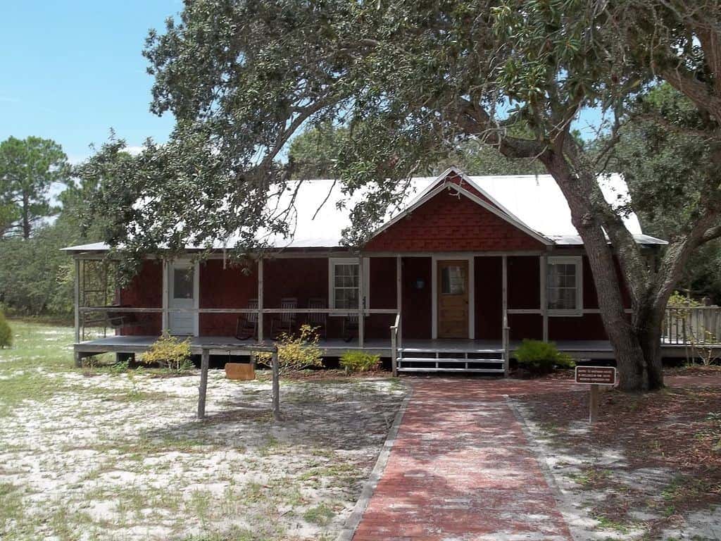 1024px-Cedar_Key_State_Museum_Whitman03