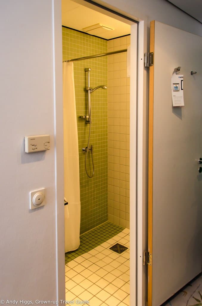 Bathroom right