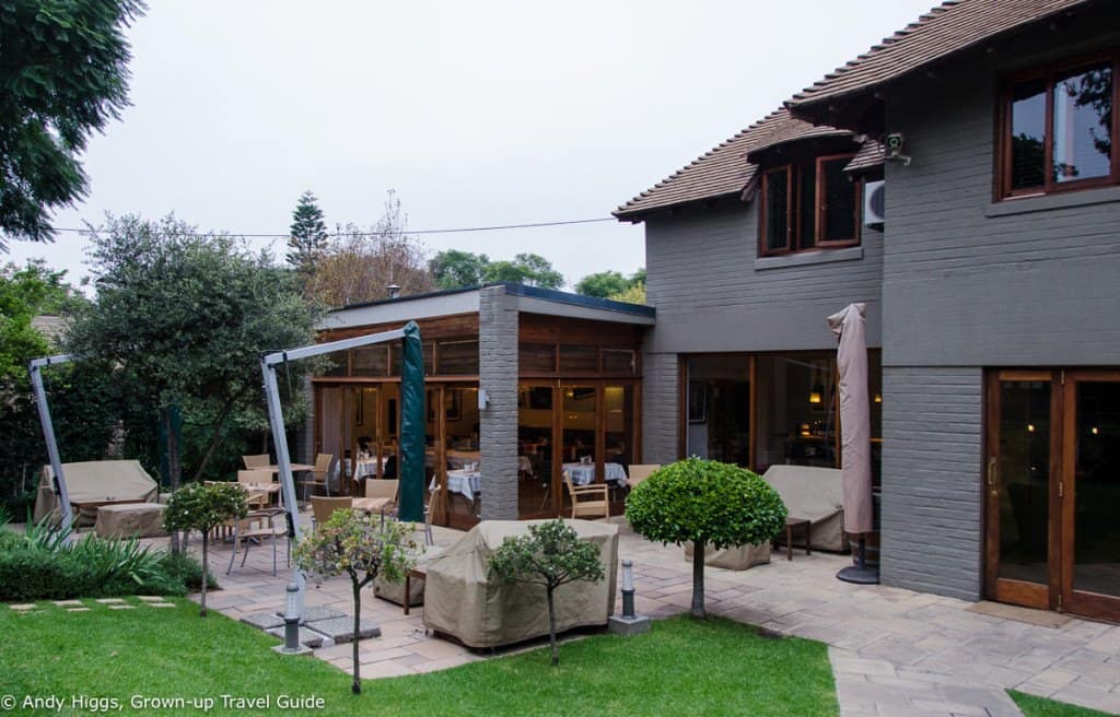 Exterior restaurant