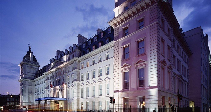 HL_palatialhilton01_675x359_FitToBoxSmallDimension_Center