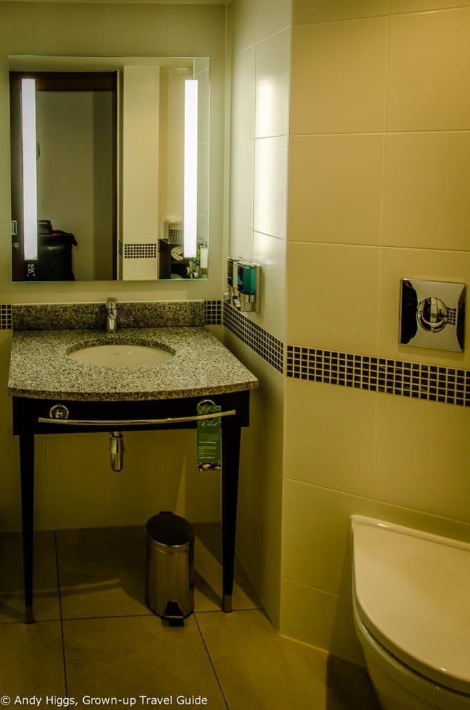 Bathroom basin