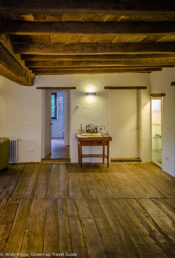 La Rectoria entrance hall