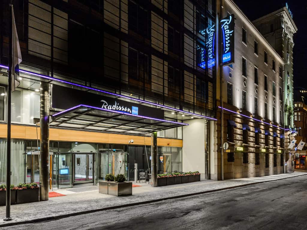 exterior_entrance_1280x960