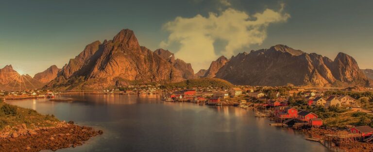 10 Fun Facts About Summer Holidays in Norway
