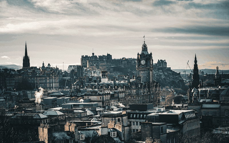 Gruppenflüge nach Edinburgh