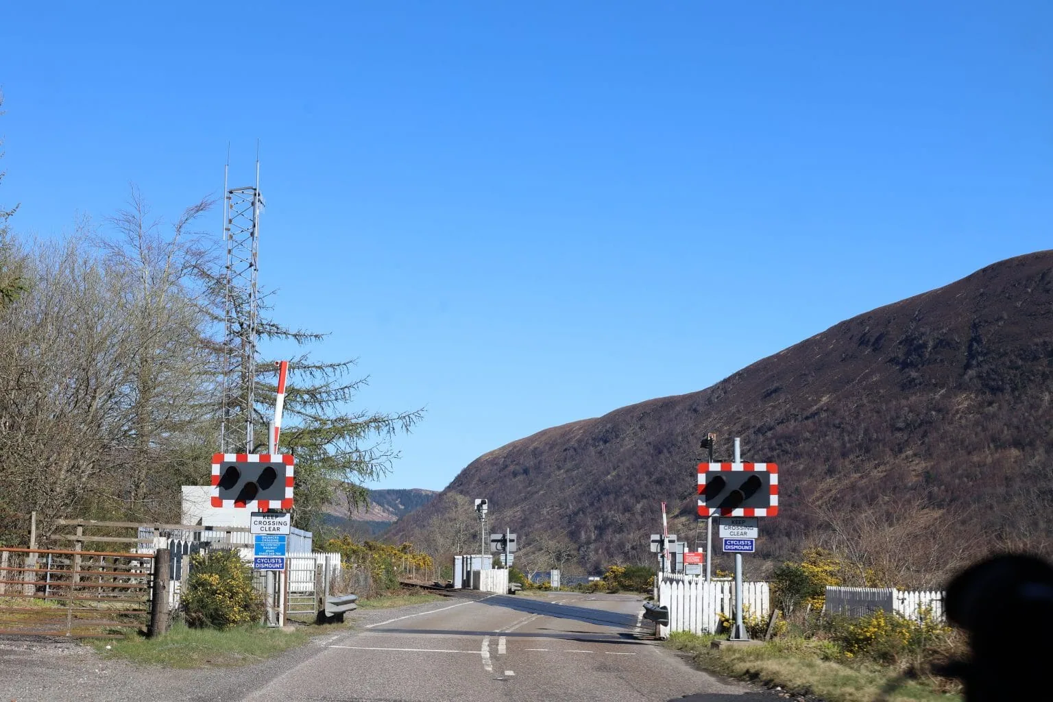 Scottish Highland level crossing