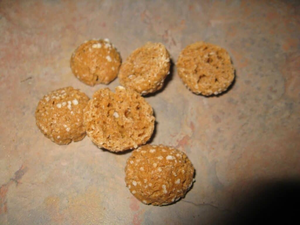Image shows Amaretti cookies displayed.