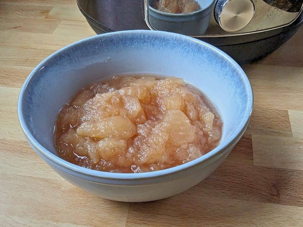 Image shows applesauce in a bowl.