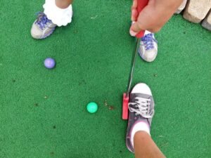 How To Teach Kids To Play Mini Golf