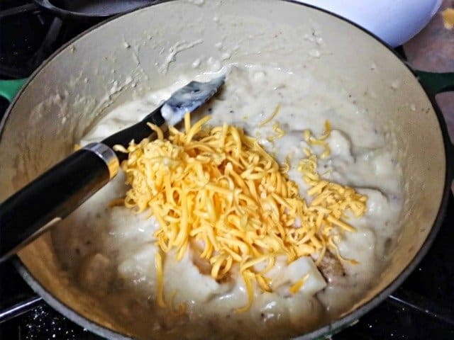 slowly add your cheese so it melts well