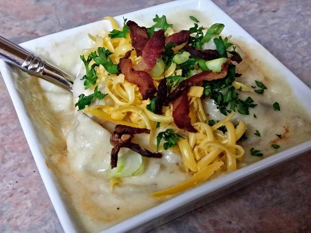 bowl of loaded bake potato soup