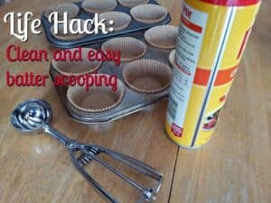 Baking Life Hack: Easy batter scooping with no mess