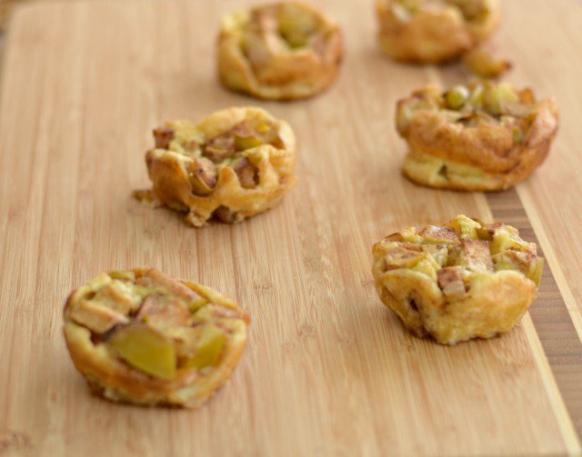 Easy and quick breakfast mini apple pancakes recipe