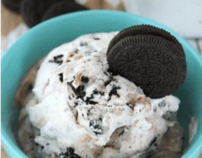 Oreo fudge swirl no churn ice cream recipe