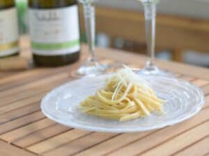 Image shows easy to make cacio e pepe.