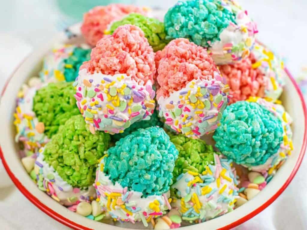 Image shows easy to make rice krispie easter eggs.