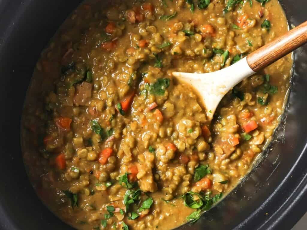 Image shows yummy slow cooker split pea soup.