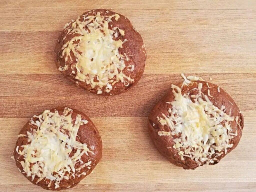 Image shows asiago cheese bagel recipe.