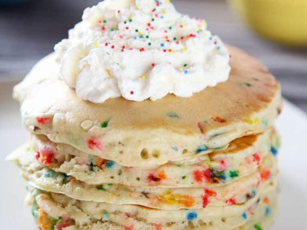 Image shows yummy funfetti pancakes.