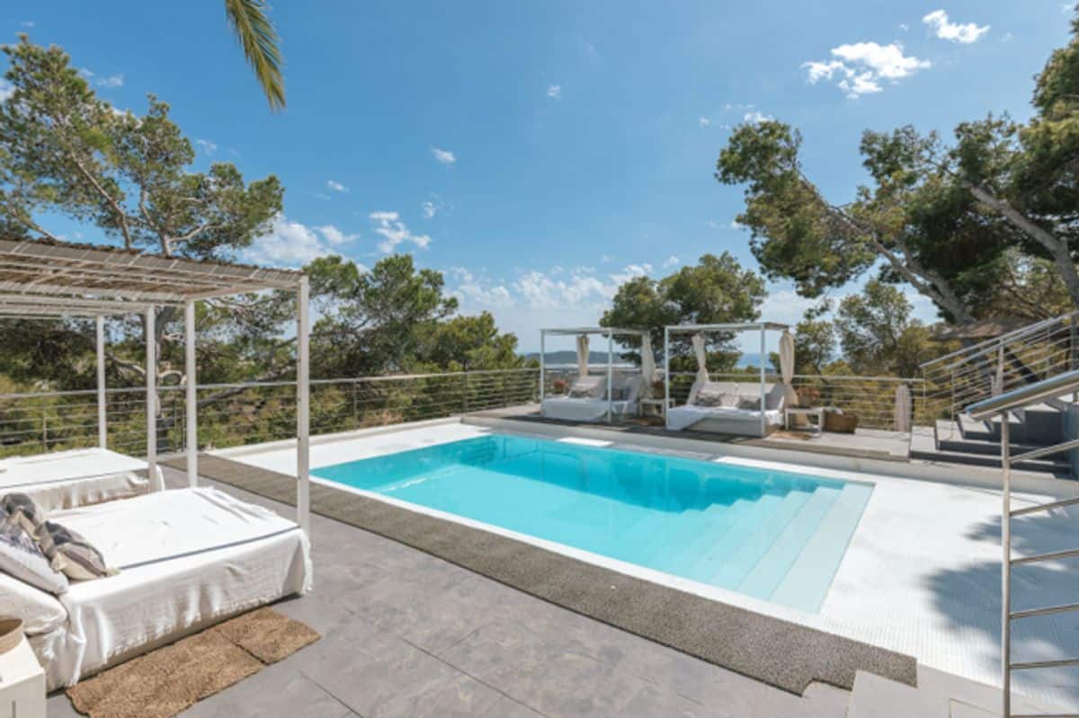 Sant Jordi Hilltop Villa