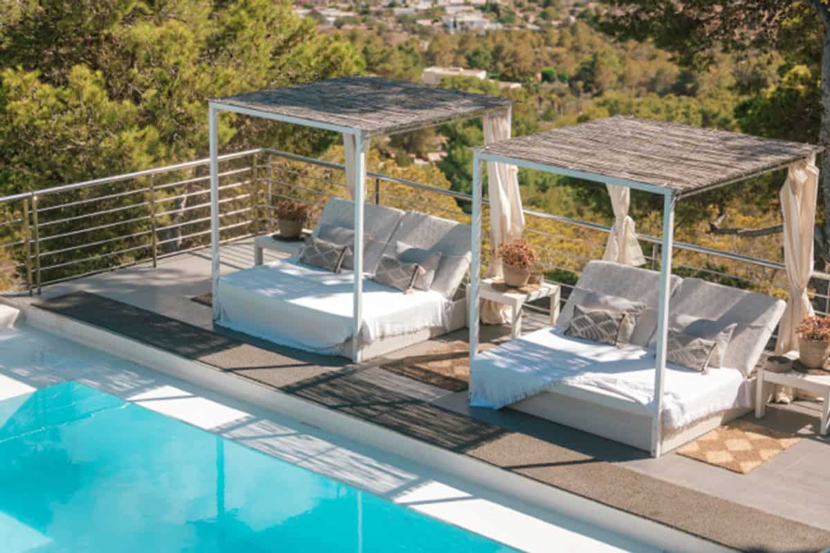 Sant Jordi Hilltop Villa