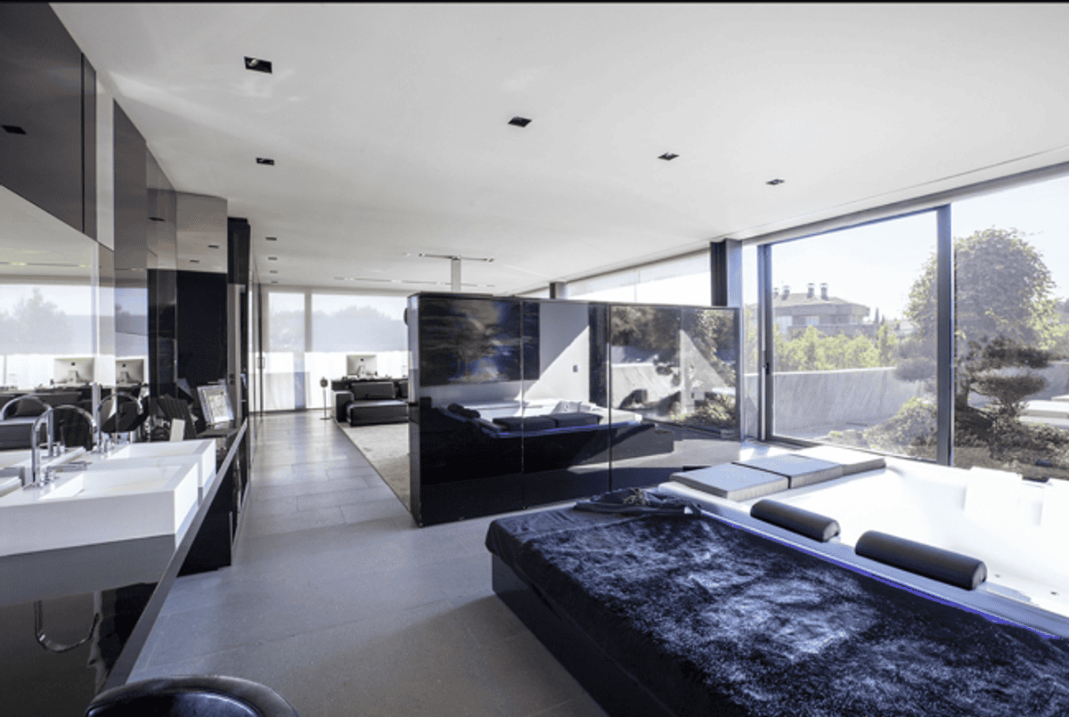 Altair Castle Chalet