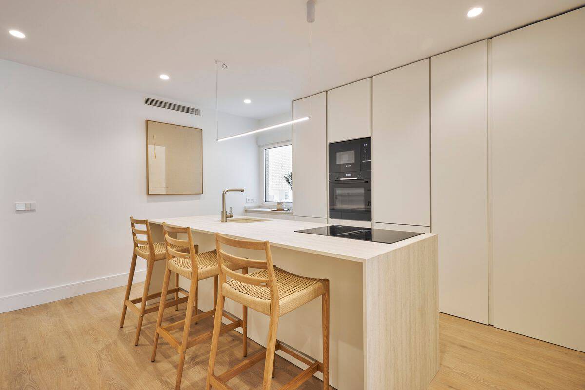 Renovated Apartment in Castellana