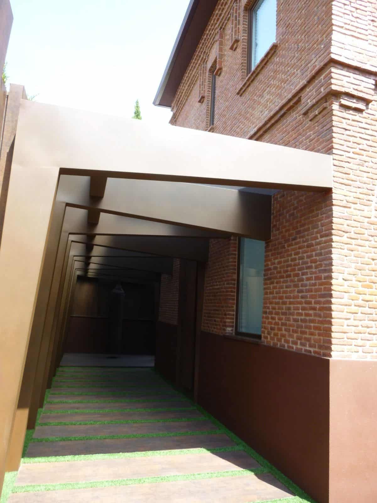 Architectural House in Colonia del Retiro