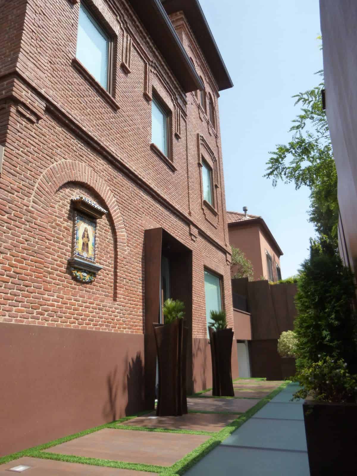 Architectural House in Colonia del Retiro