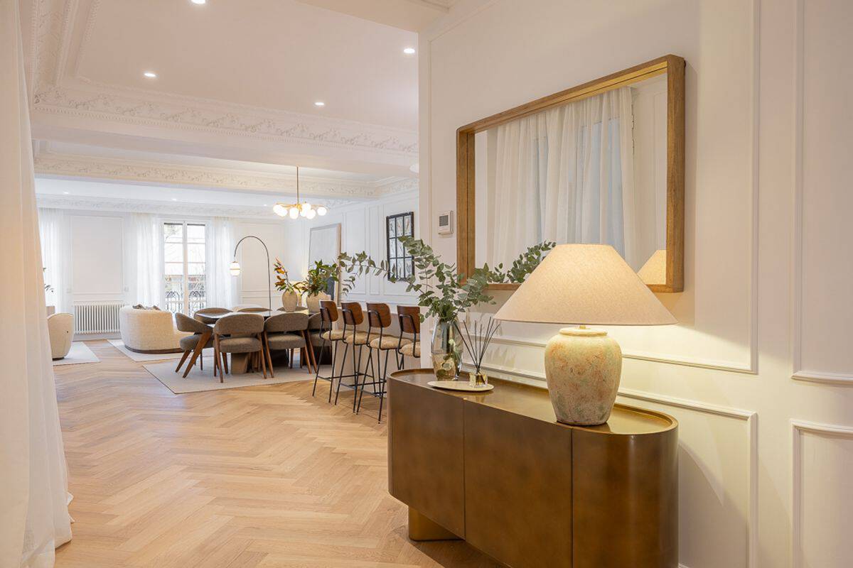 López de Hoyos Apartment