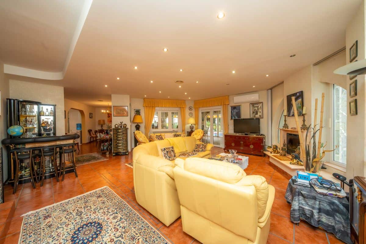 Cabo Roig Villa