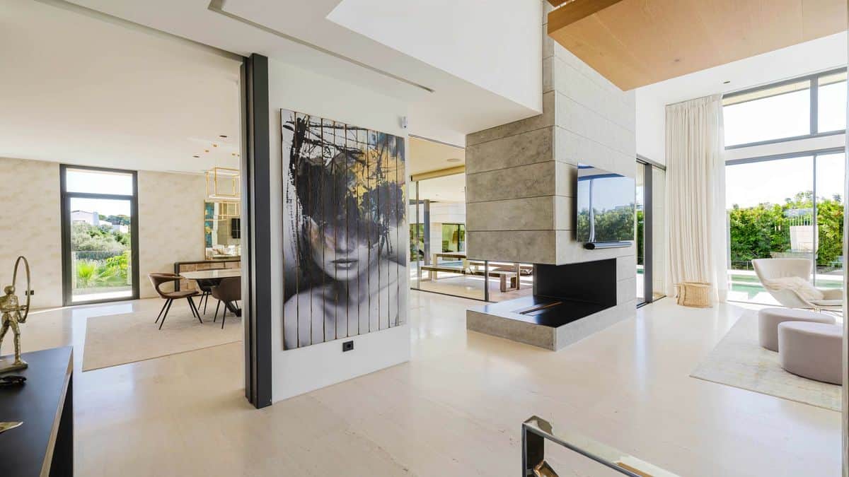 Cala Tarida Contemporary Villa