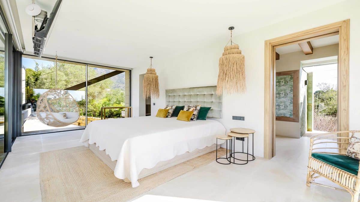 Cala Tarida Contemporary Villa