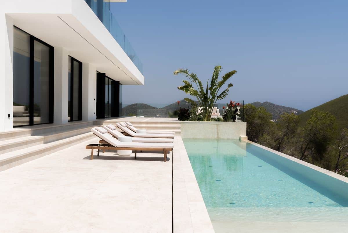Villa con vistas al mar en Roca Llisa