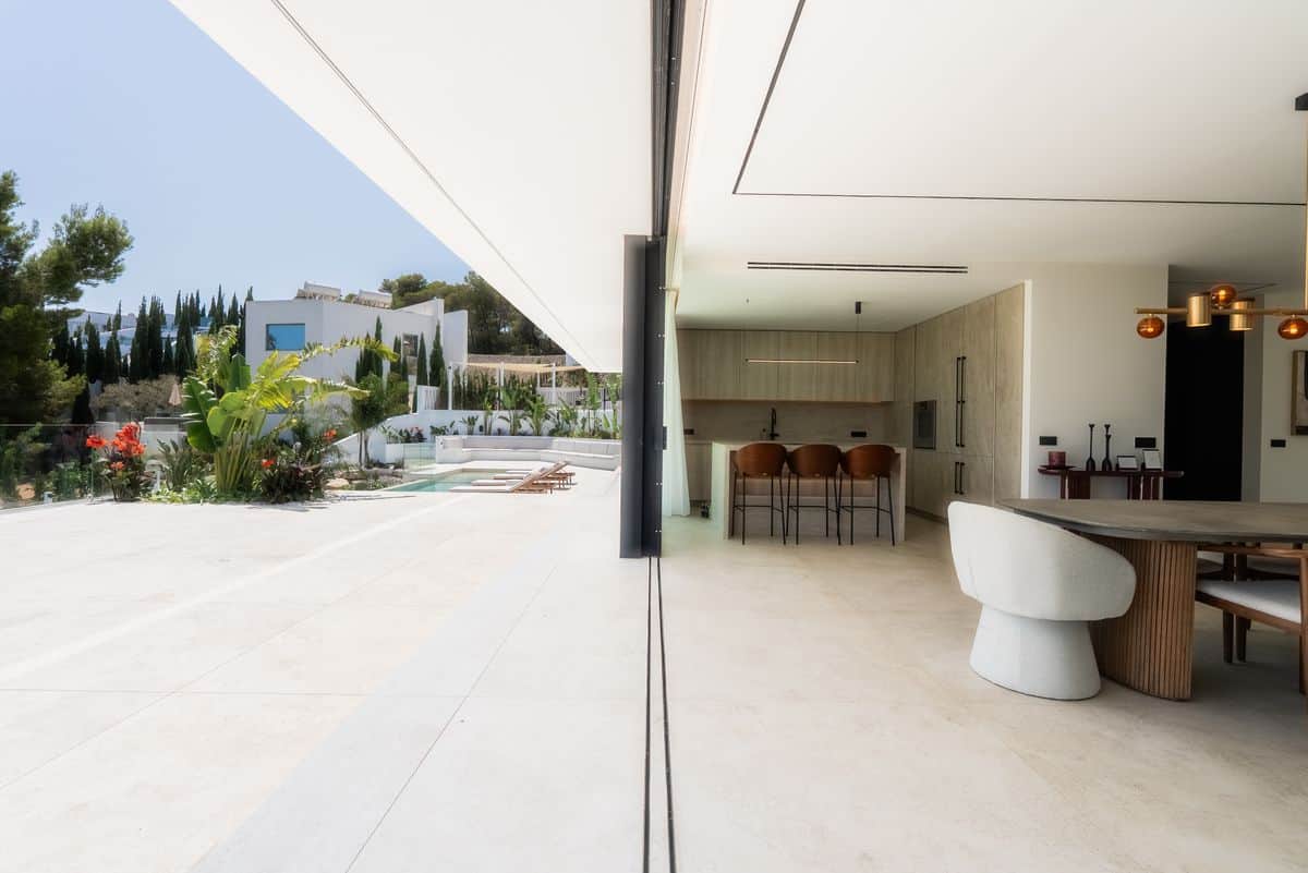 Villa con vistas al mar en Roca Llisa