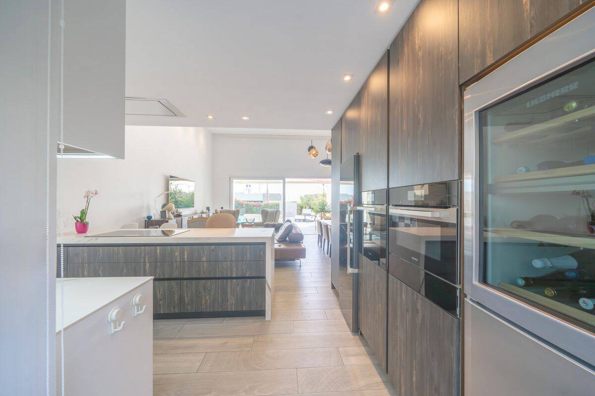 Villa for Sale on Daya Street