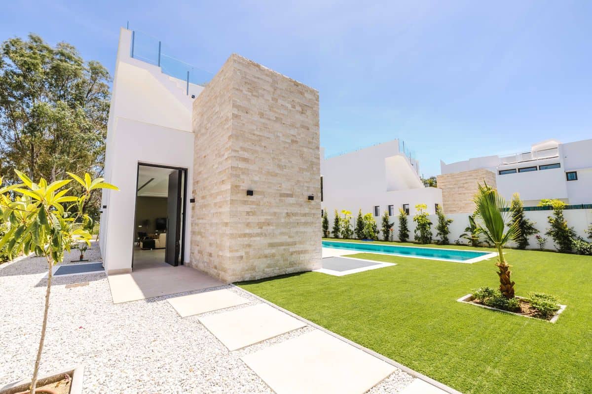 Señorío de Cortes Contemporary Villa