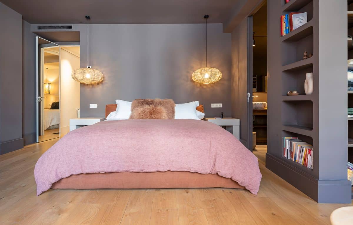 South-Facing Apartment in Almagro