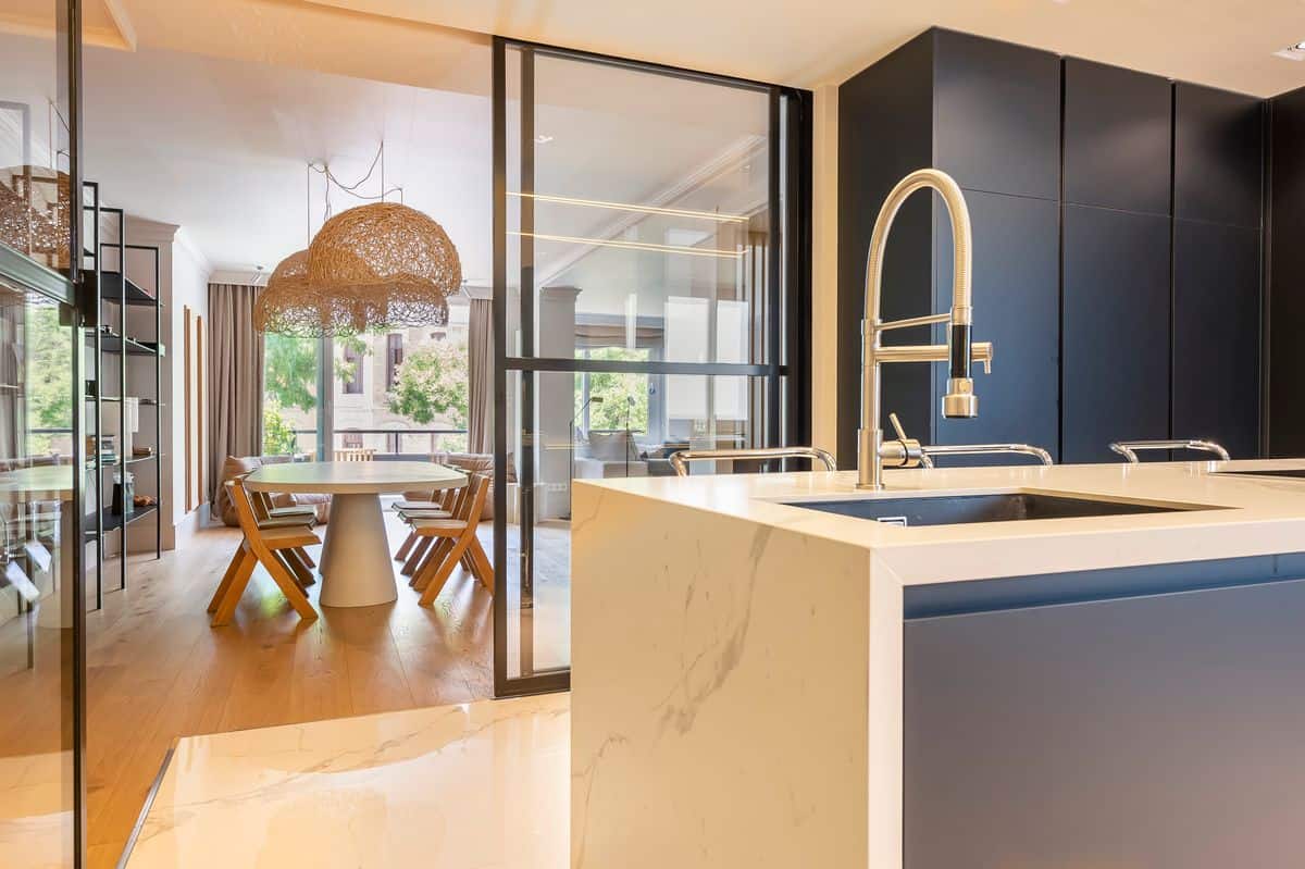 South-Facing Apartment in Almagro