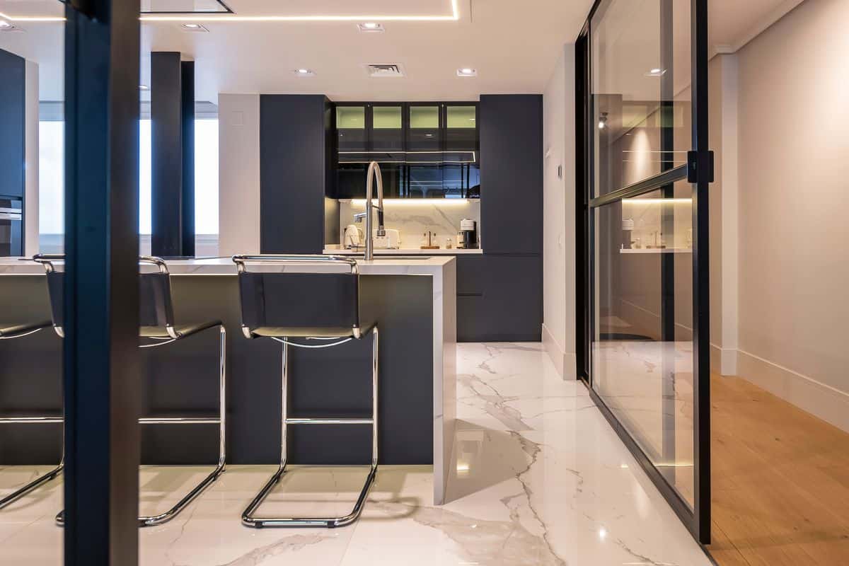South-Facing Apartment in Almagro