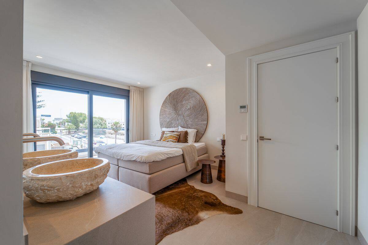 Contemporary Villa in Torremuelle