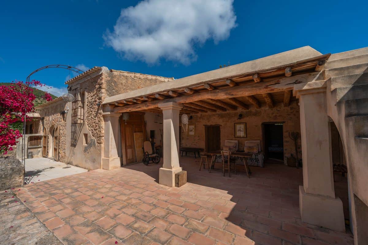 Authentic Ibizan Farmhouse in San Josep