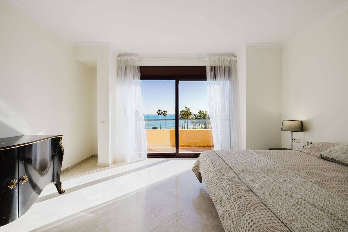 Beachfront Penthouse in Costalita