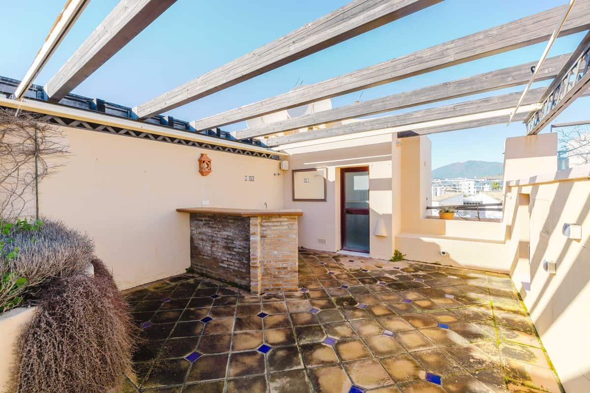 Beachfront Penthouse in Costalita