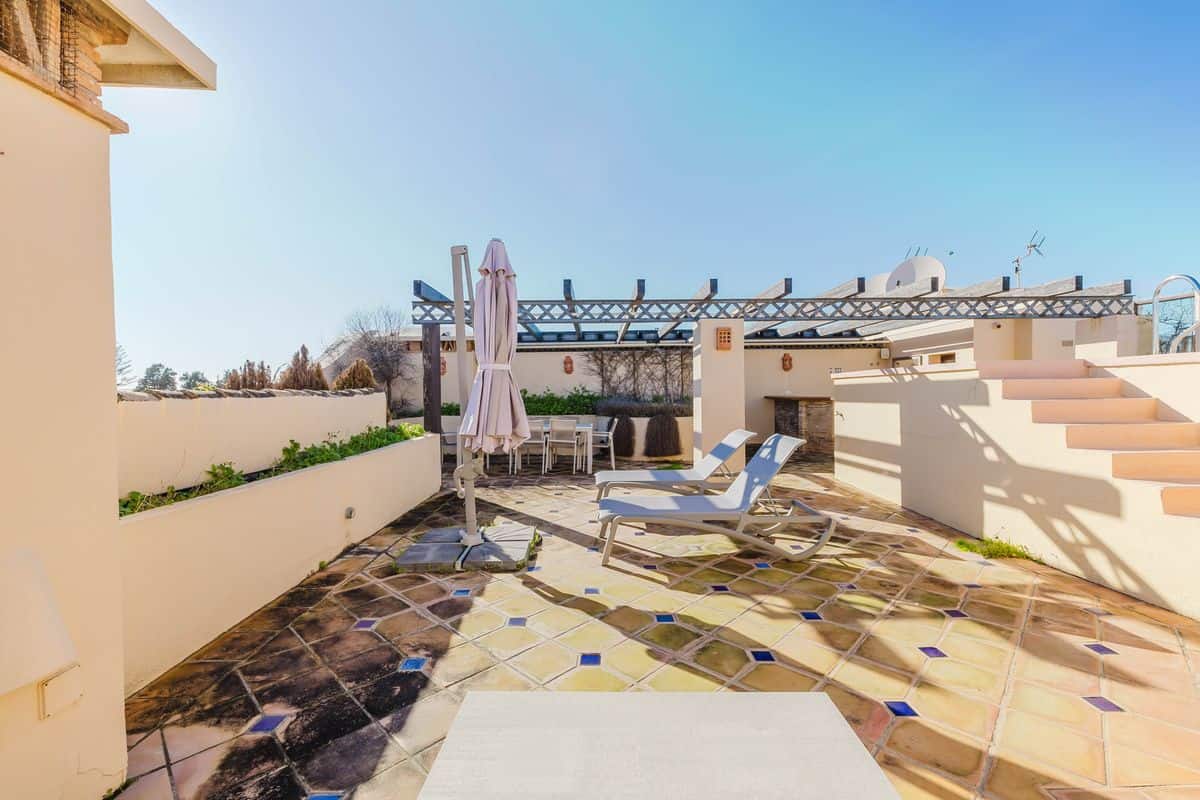Beachfront Penthouse in Costalita