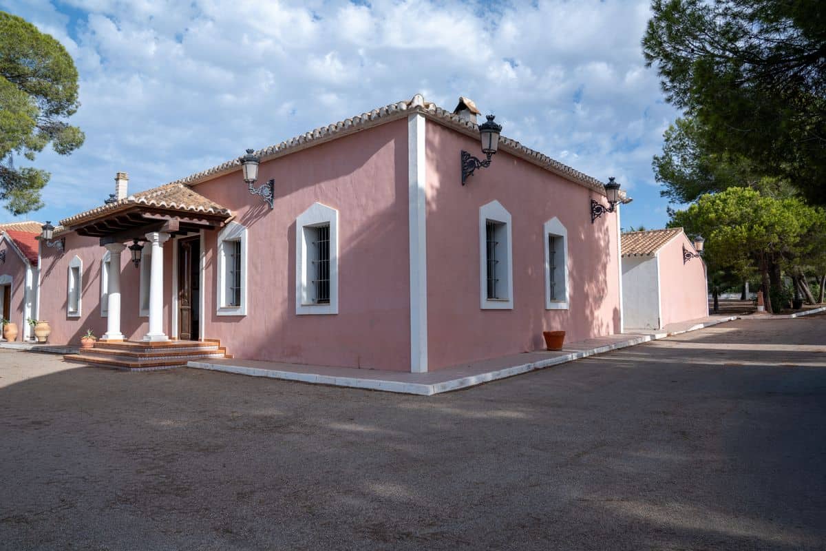 Sierra Escalona Private Estate